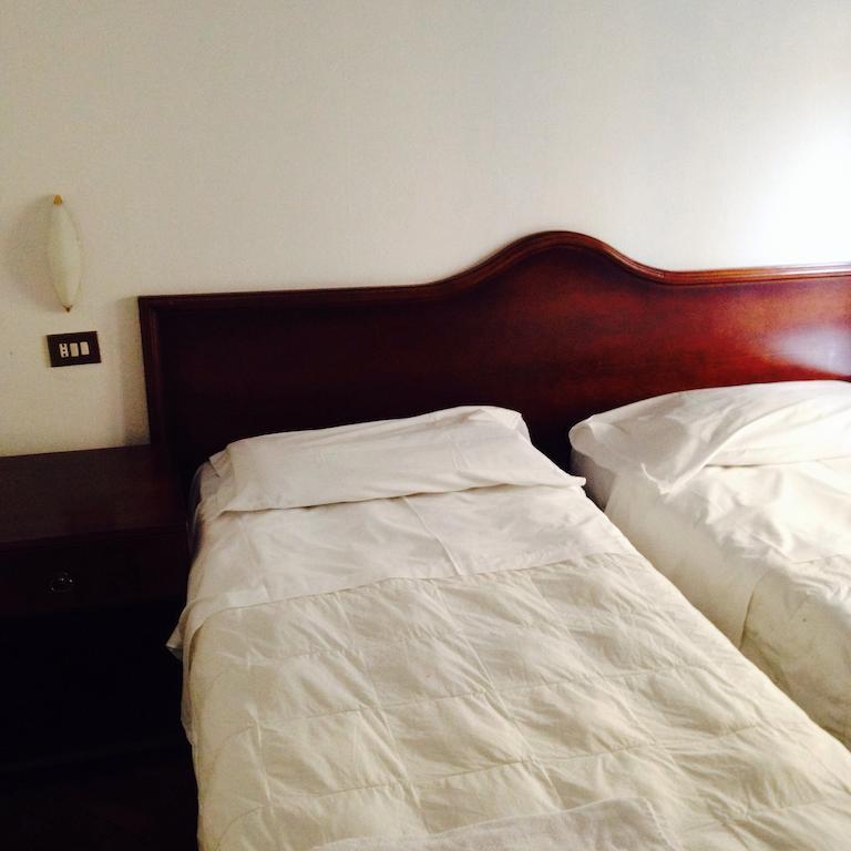 Hotel Medea มิลาน ห้อง รูปภาพ